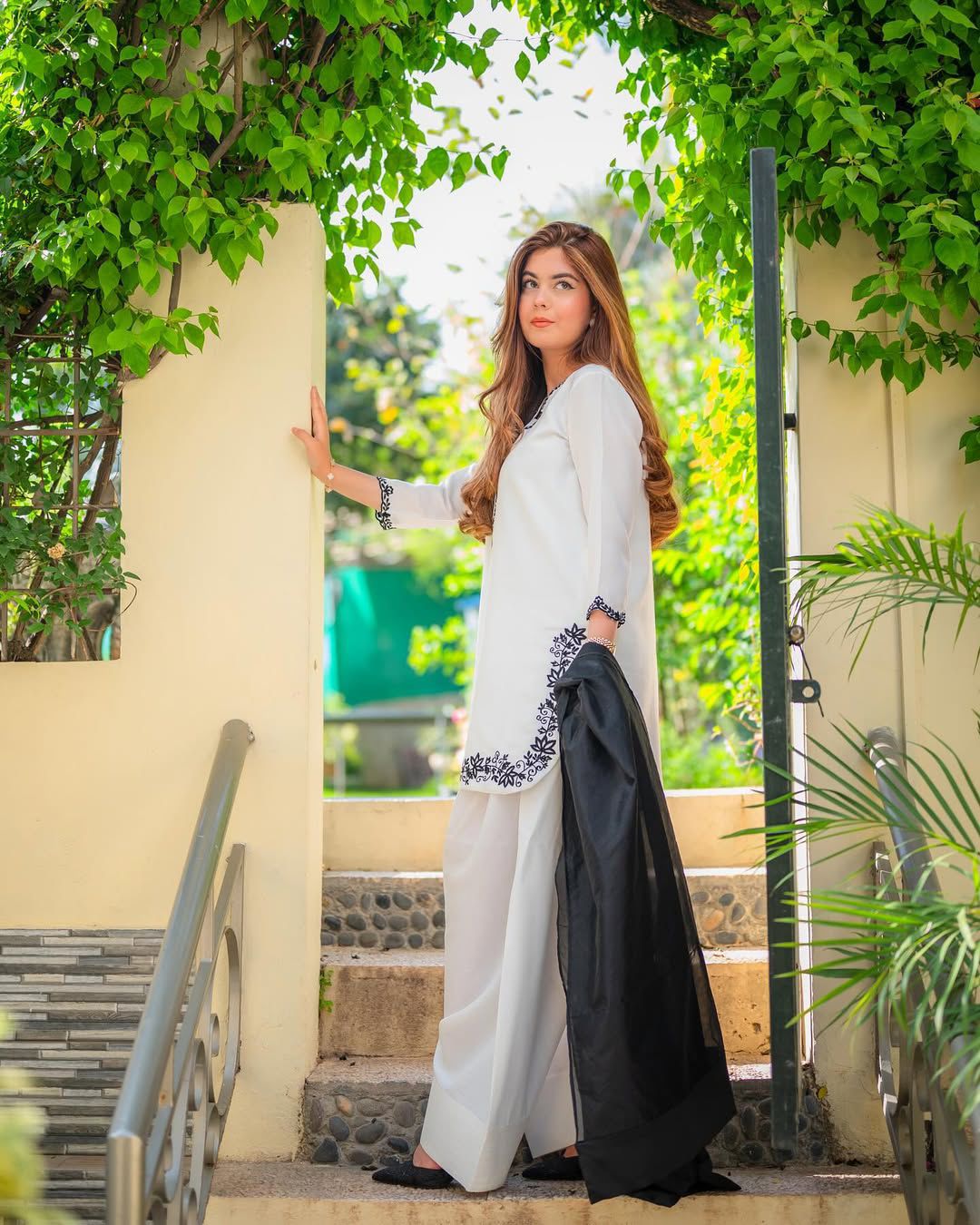 Stunning Roman Silk White Color Salwar Suit