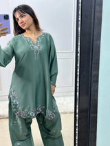 Exclusive Natural Crepe 3-Piece Set with Farshi Salwar